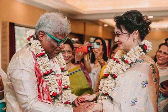 ৫০ পেরিয়ে বিয়ে!