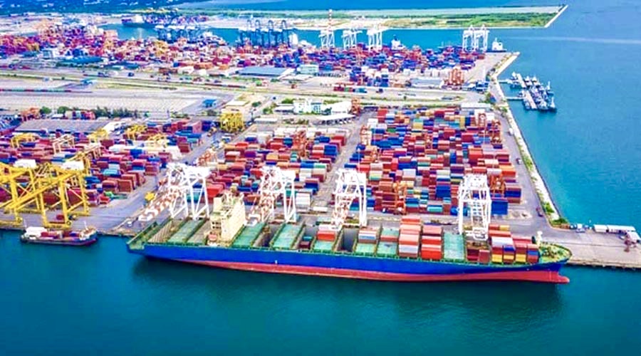 এন্ট্রি ফি বৃদ্ধির প্রতিবাদে চট্টগ্রাম বন্দরে ট্রেইলার চলাচল বন্ধ