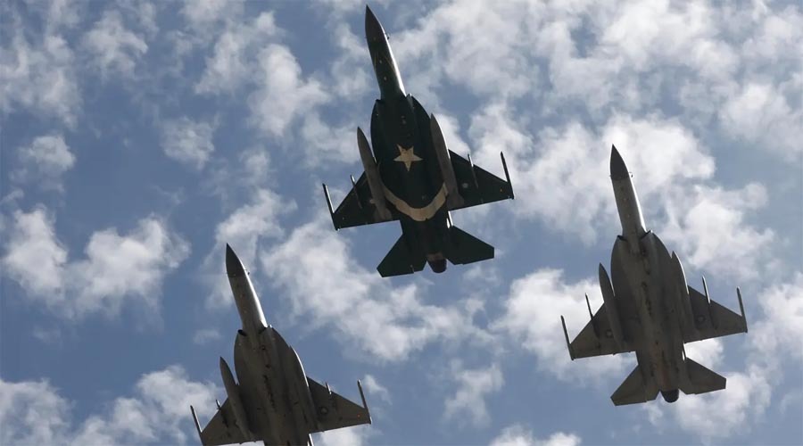 আফগানিস্তানে পাকিস্তানের বিমান ও ড্রোন হামলা, সীমান্তজুড়ে উত্তেজনা