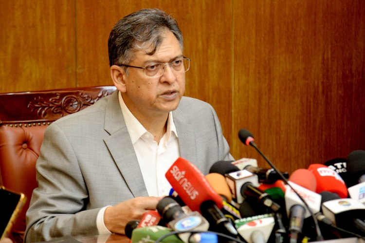 আইনি প্রক্রিয়ার মাধ্যমে শেখ হাসিনাকে ফেরাতে চায় সরকার: স্বরাষ্ট্রমন্ত্রী