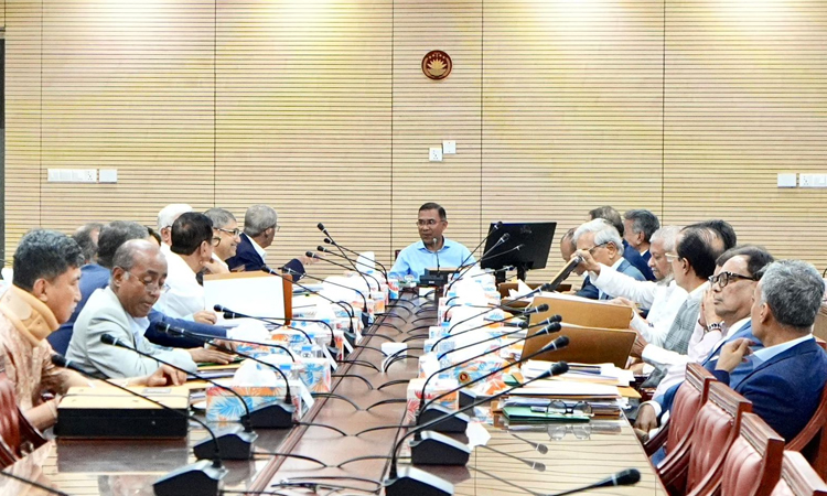 মন্ত্রিসভার বৈঠকে সভাপতিত্ব করছেন প্রধানমন্ত্রী