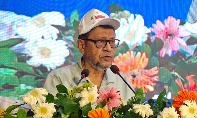 শিশুদের সুস্বাস্থ্যে মায়ের দুধের বিকল্প নেই : স্বাস্থ্যমন্ত্রী